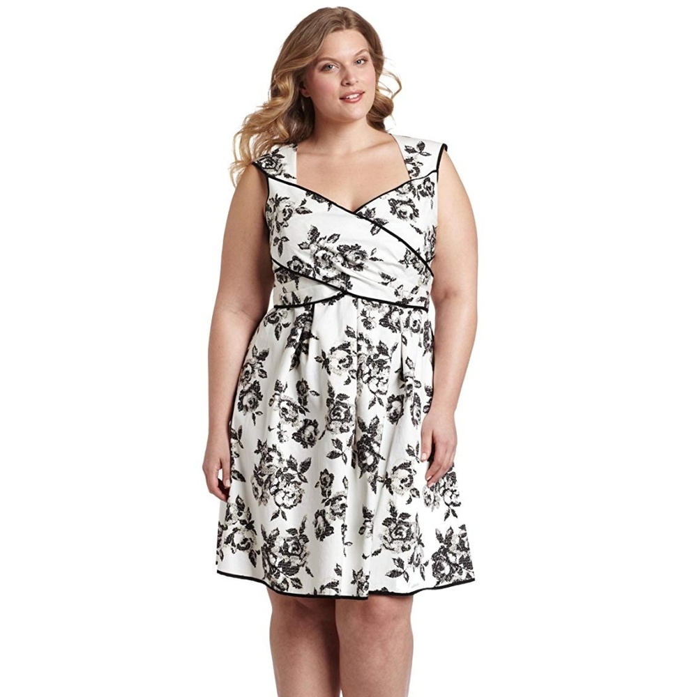Jessica Simpson Cross Front Toile Pixilated Dress